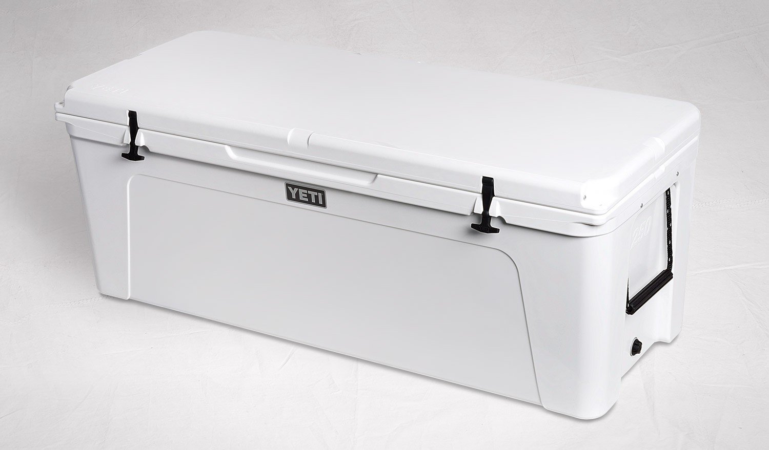 Tundra 250 Cooler, White