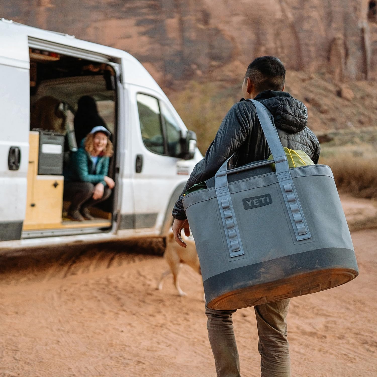 YETI Camino 50 Tote mit Innenunterteilern – wasserdicht & robust