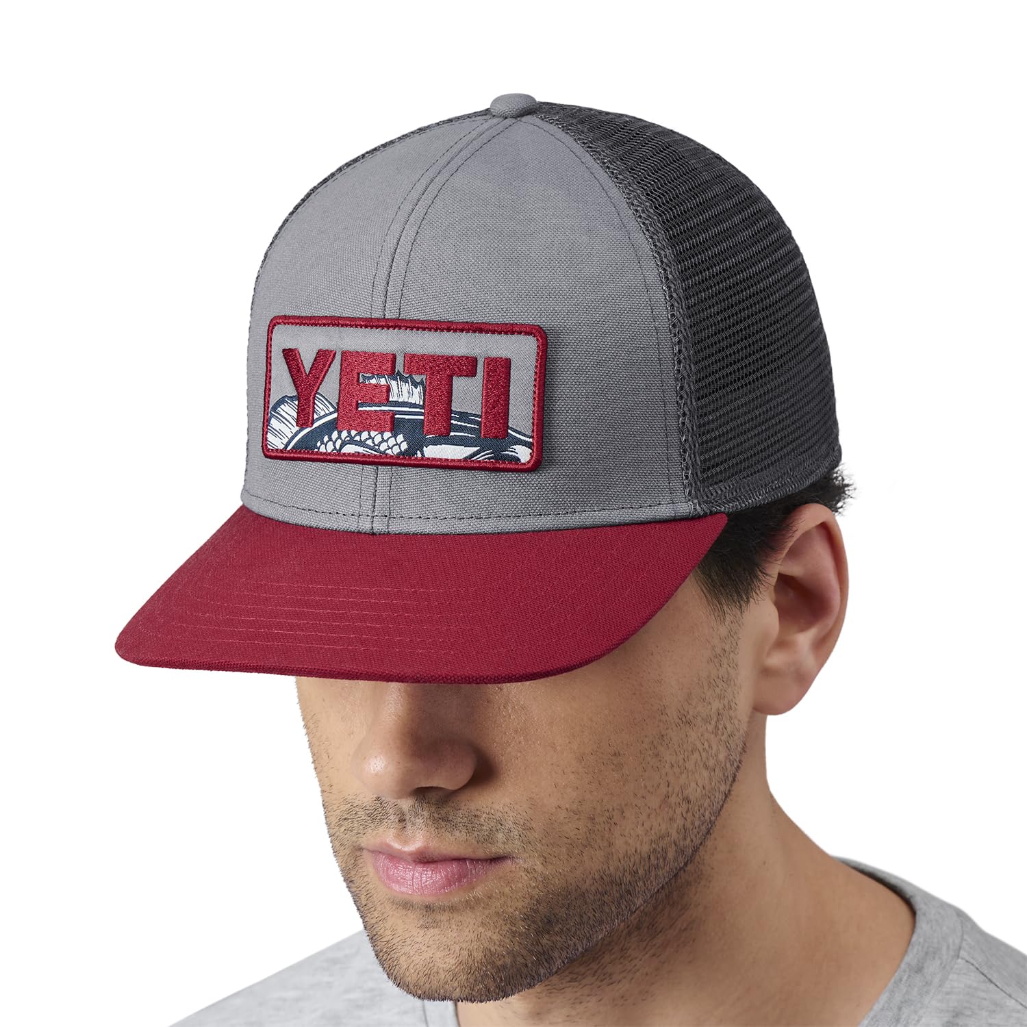 YETI Bass Badge Mid Pro Trucker Hat, Schwarz