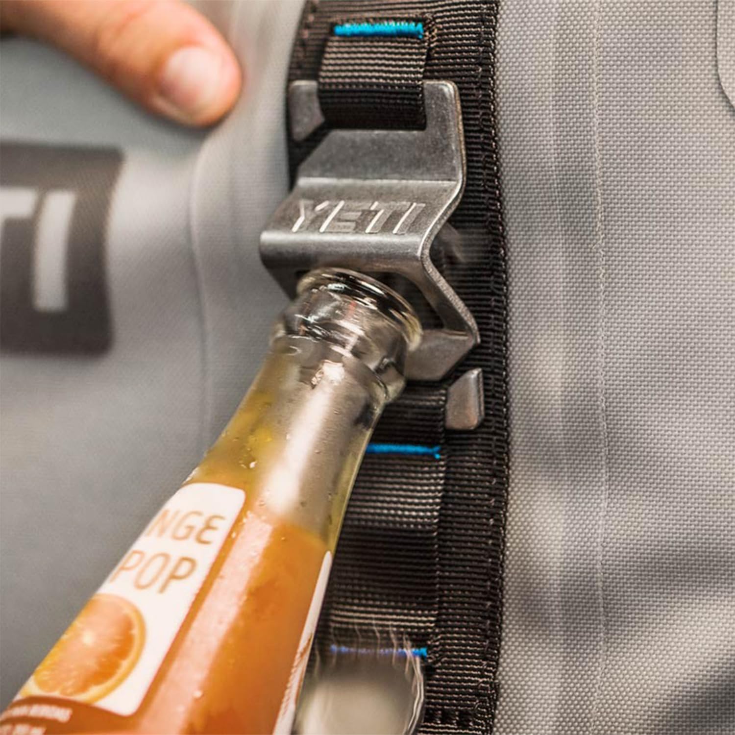 YETI Molle Flaschenöffner (für YETI Hitchpoint Grid)