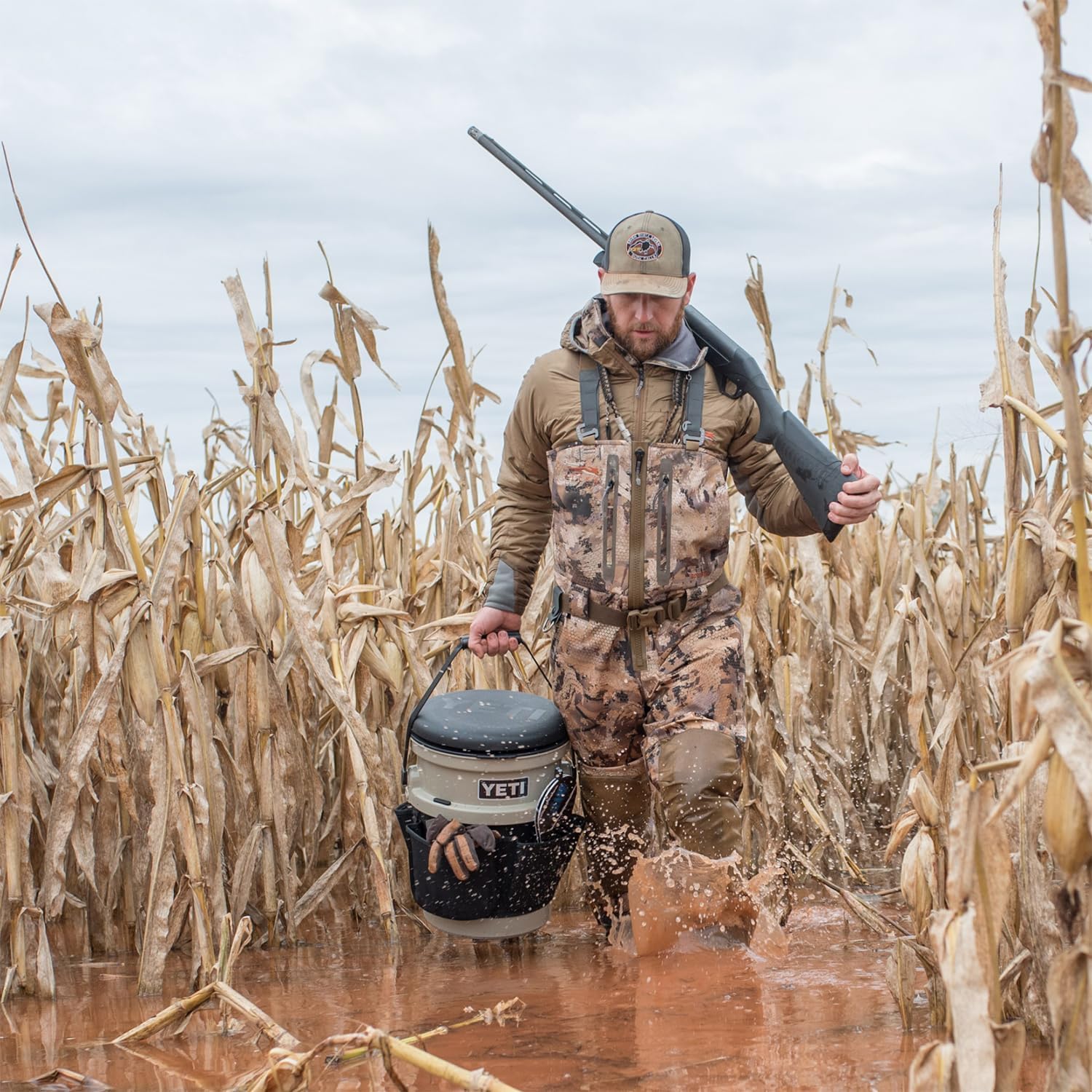 YETI LoadOut Bucket Drehsitz – 360°-Drehgelagerter Sitzaufsatz für 18,9-Liter-Eimer